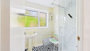 Photo 13- click for photo gallery